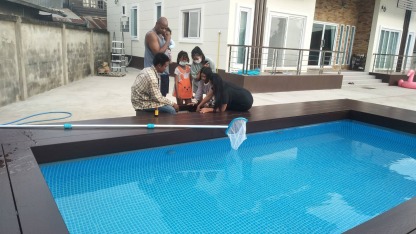 รับดุแลสระว่ายน้ำ - รับสร้างสระว่ายน้ำราคาถูก
